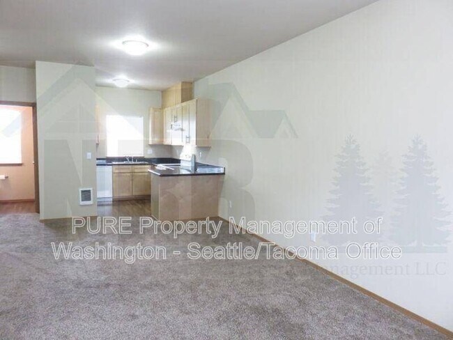 Building Photo - 8015 Pacific Ave