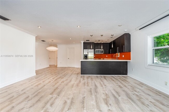 Building Photo - 1300 71st St