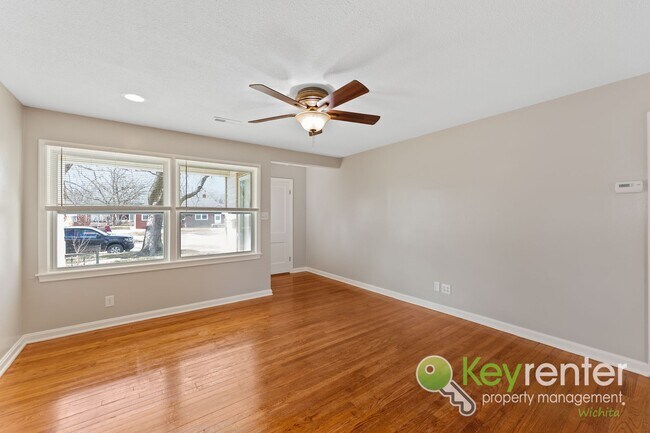 Building Photo - Well-Maintained 2-Bedroom Home – Near I-135