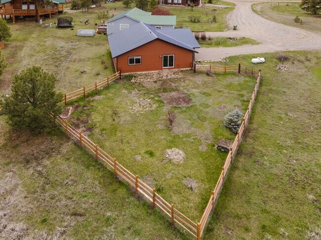 Building Photo - 55 Navajo St