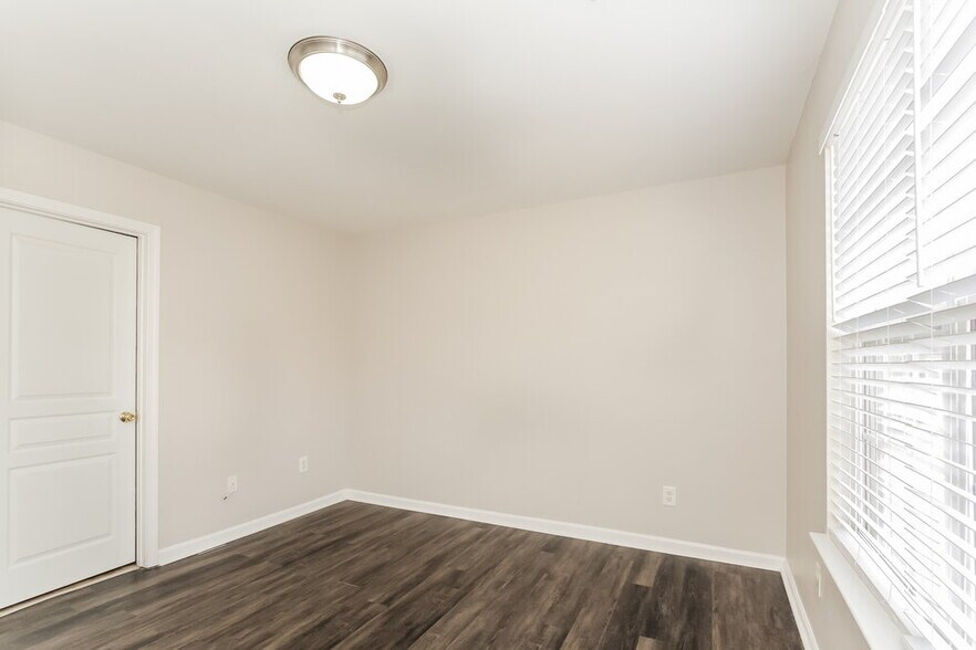 Building Photo - 3019 Nevin Pl Dr