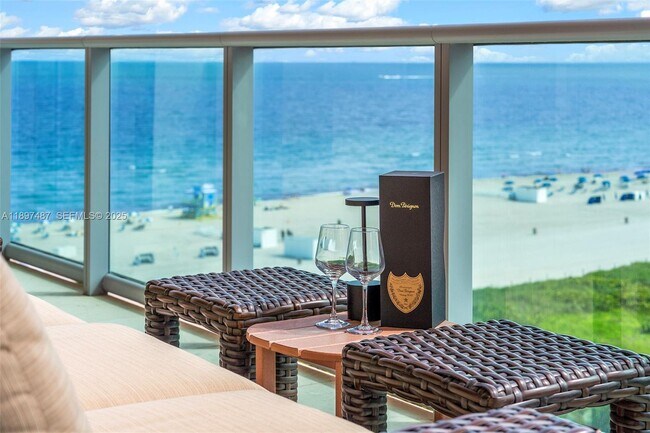 Building Photo - 1455 Ocean Dr