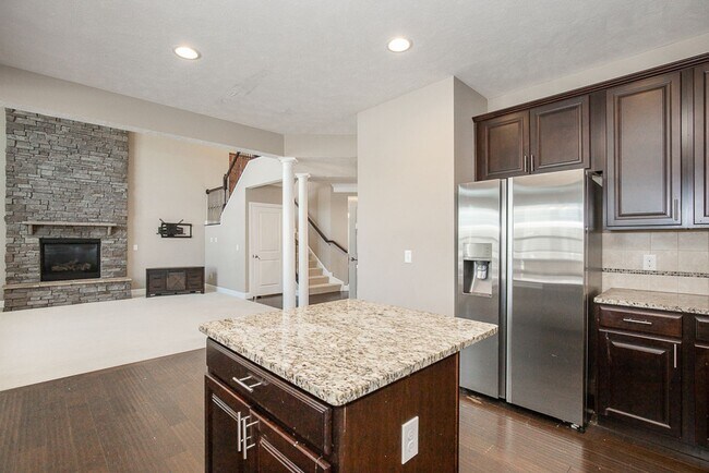 Building Photo - 2457 Woodhawk Ln
