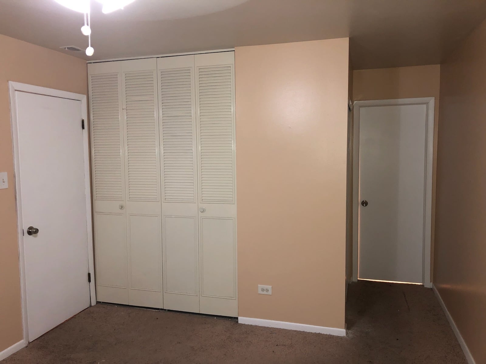 Master bedroom has 2 large closets - 818 Sandra Dr