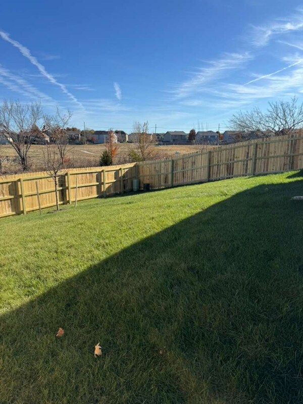 Building Photo - 526 W Fountain Cir