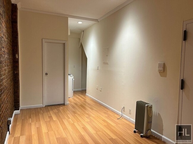 Building Photo - 71 Pineapple St