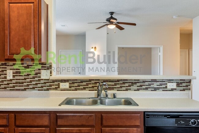 Building Photo - LEASE PENDING – PLEASE APPLY AT YOUR OWN D...