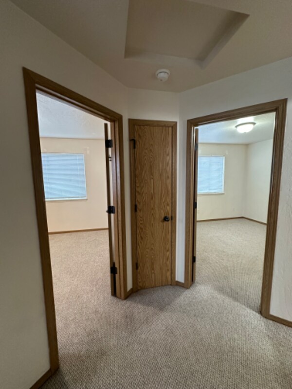 Building Photo - 33 Appleway Dr