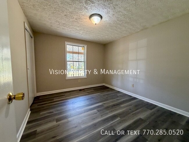 Building Photo - 219 Harmon Ave