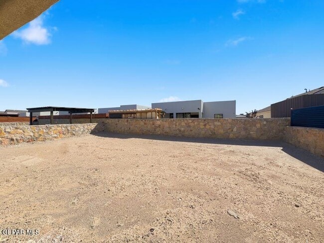 Building Photo - 14824 Tierra Eliana Ave