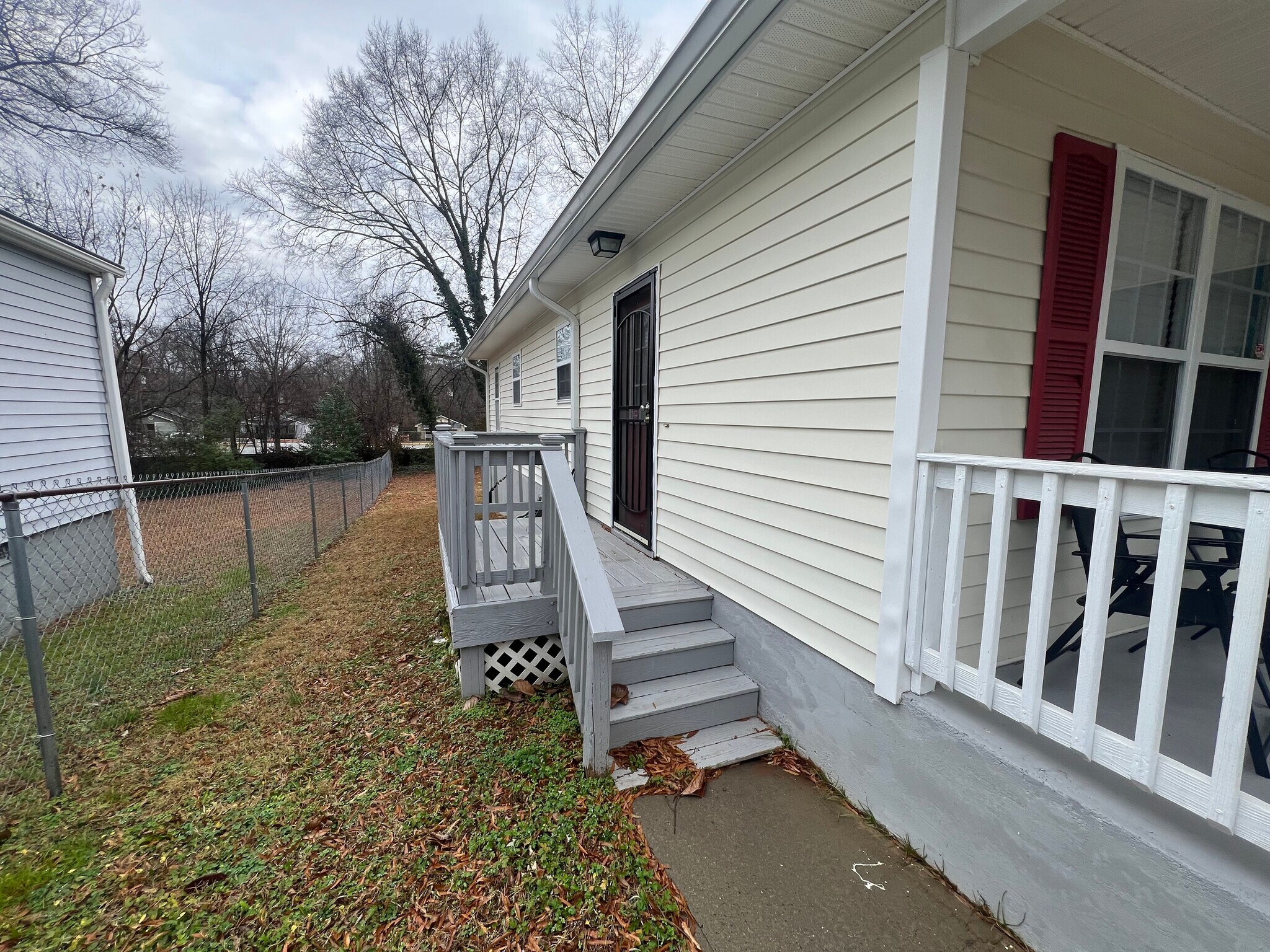 Building Photo - Room in House on Lancaster St