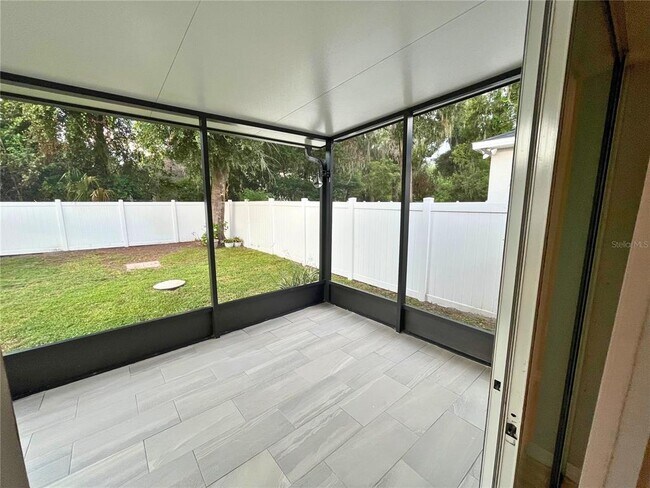 Building Photo - 167 E Fiesta Key Loop