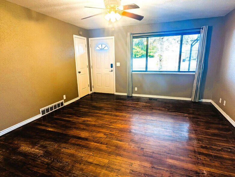 Building Photo - 317 W 930 N