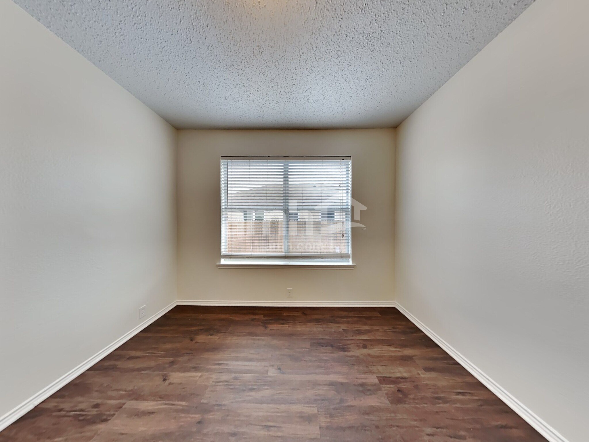Building Photo - 1523 Wavecrest Dr