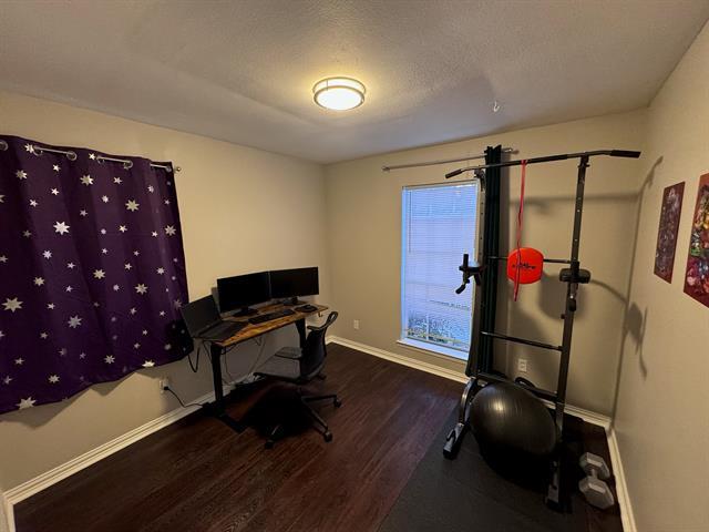 Building Photo - 2732 Foxcroft Cir