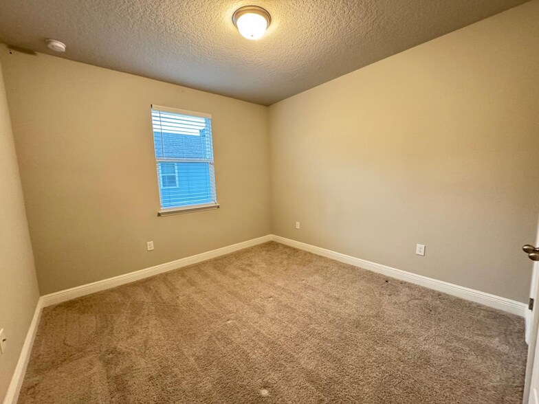 Building Photo - 1492 Broad Wing Ln