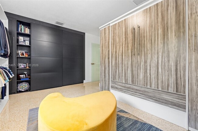 Building Photo - 2121 Red Rd