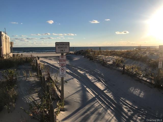 Building Photo - 111 New York Ave