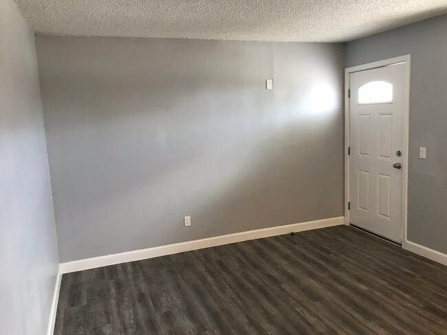 Building Photo - 3938 E Olive Ave