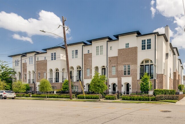Building Photo - 1716 Edwards St