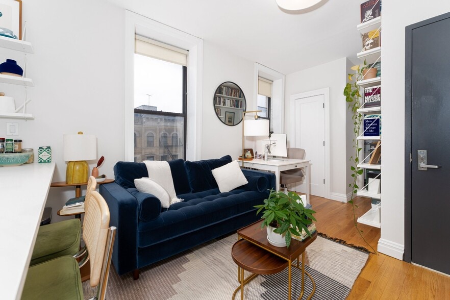 Building Photo - 764 St Johns Pl
