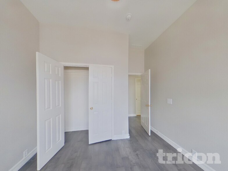 Building Photo - 4021 Chinaberry Dr