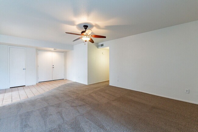 Building Photo - 4501 W Cinnabar Ave