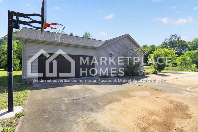 Building Photo - 11820 Scottsville Rd