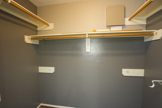 Building Photo - 2710 Sockeye Dr