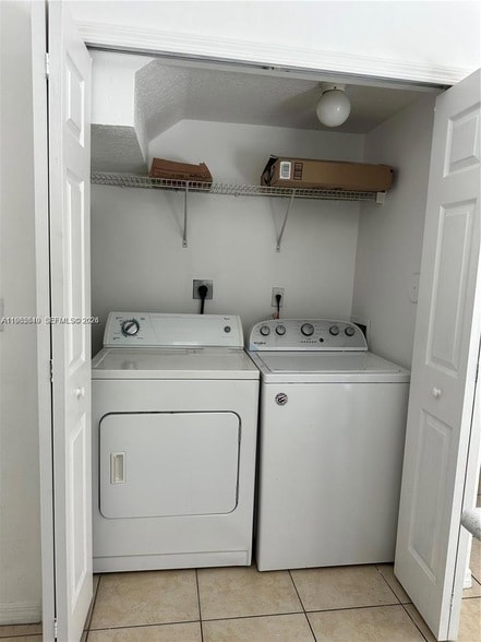 Building Photo - 3085 SE 17th Ave