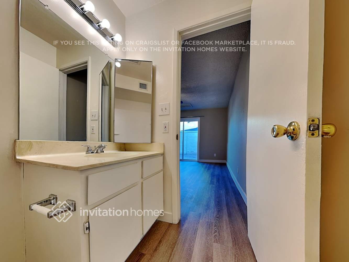 Building Photo - 1920 N Illinois St