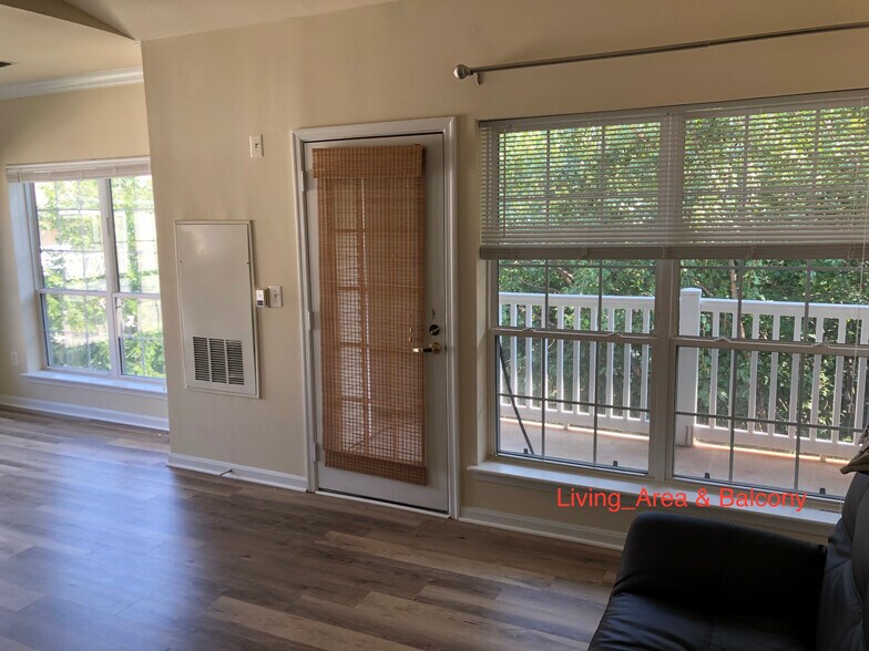 Building Photo - 4561 Strutfield Ln