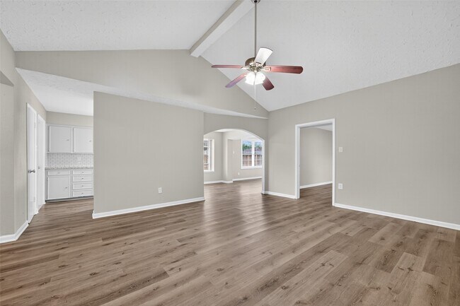 Building Photo - 5243 Wickview Ln