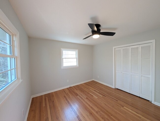 Building Photo - Asheville Long Term Rental