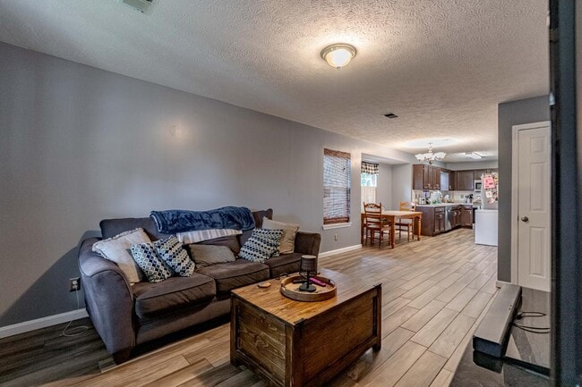 Building Photo - 511 Henry St