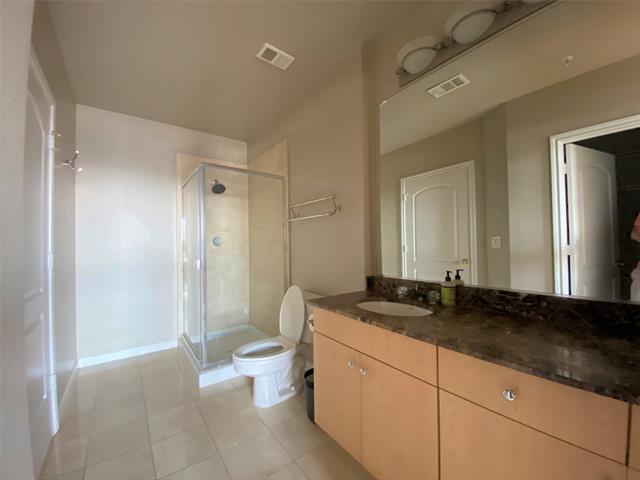 Building Photo - 3225 Turtle Creek Blvd
