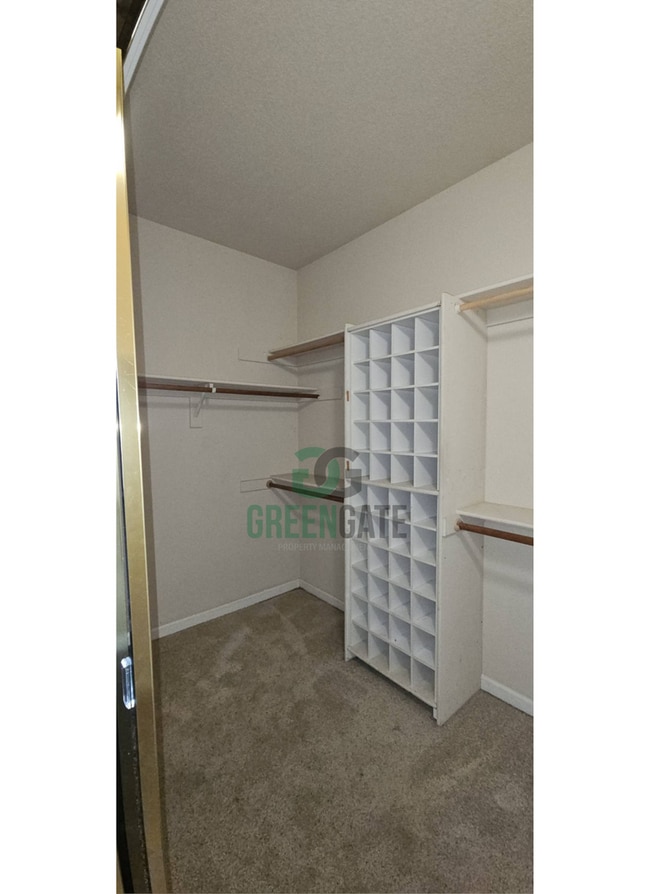 Building Photo - Spacious 4 Bedroom in Manteca!!! Ready