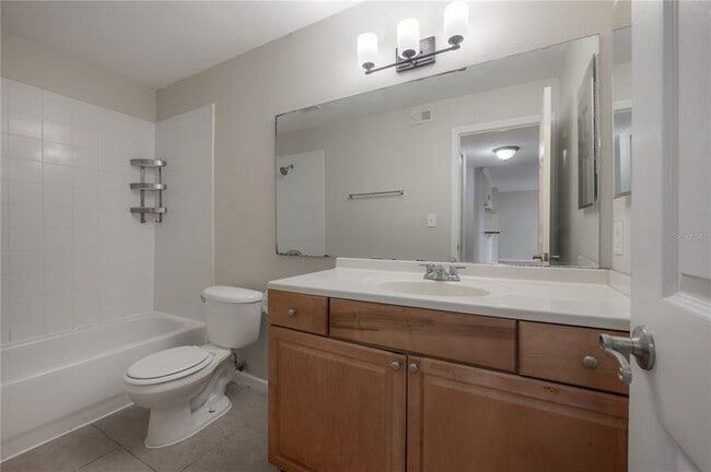 Building Photo - 12261 Sailwinds Dr