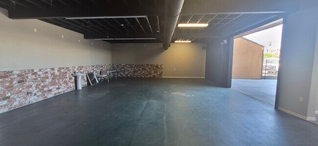 Building Photo - 124 S Porter Rd