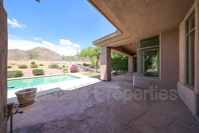 Building Photo - 11050 E Verbena Ln