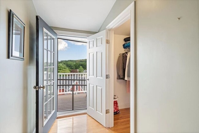 Building Photo - 83 Orient Ave