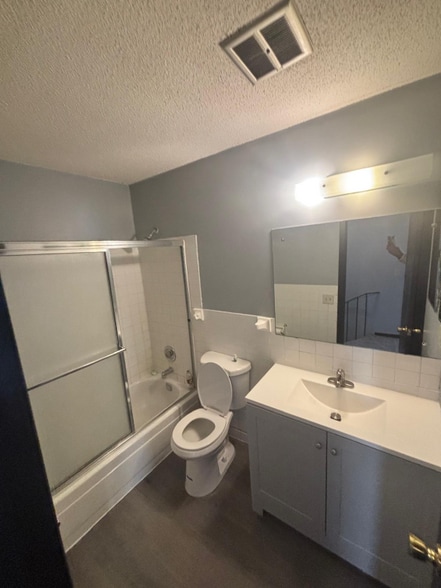 Building Photo - 7126 72nd Ln N