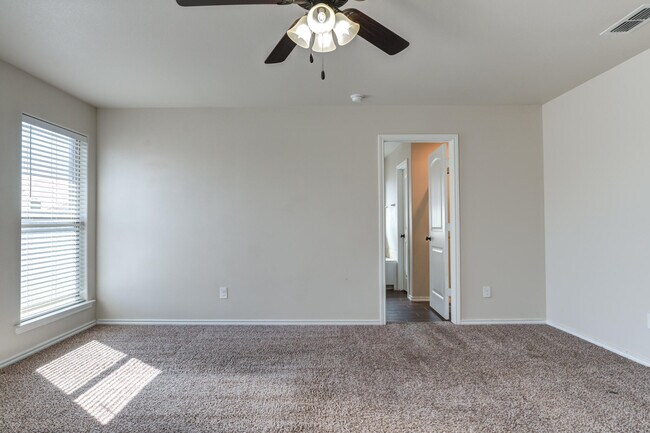 Building Photo - 13811 Uvalde Ave