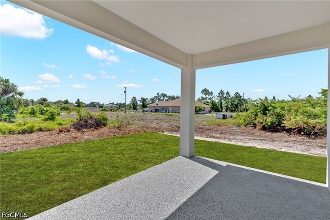 Building Photo - 917 Margaret Ave S