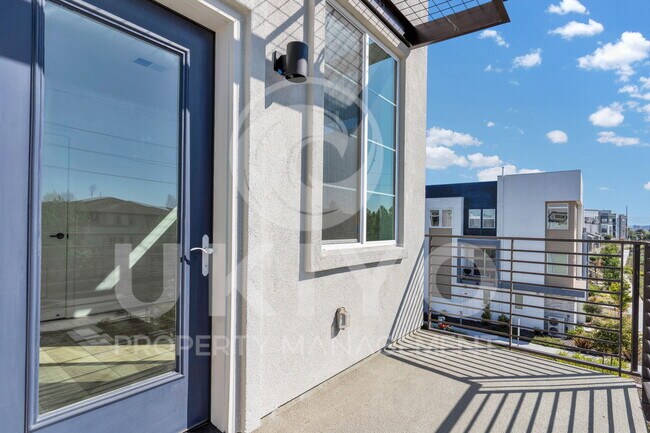 Building Photo - 588 Pawnee Ln