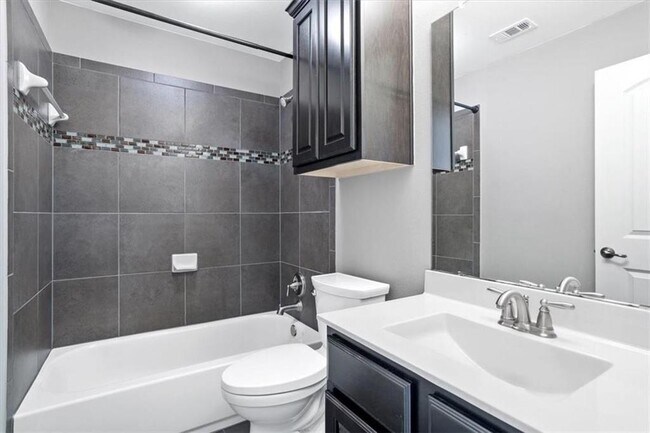 Building Photo - 409 Spanish Mustang Dr