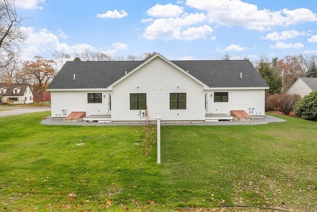 Building Photo - 18 Buttonwood Pl