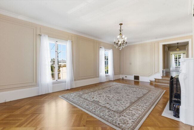 Building Photo - 501-503 Mandana Blvd