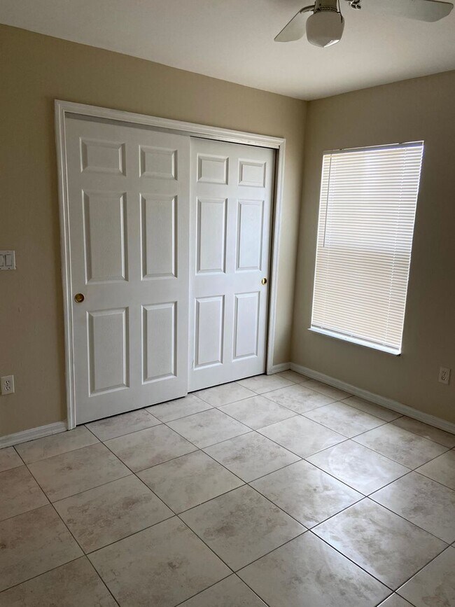 Building Photo - 3302 7th St W