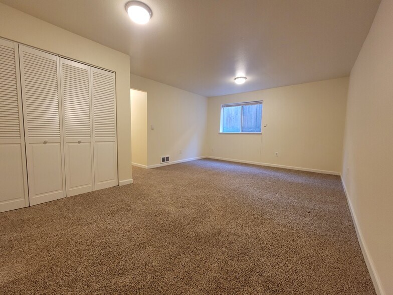 Building Photo - 9506 Sand Point Way NE